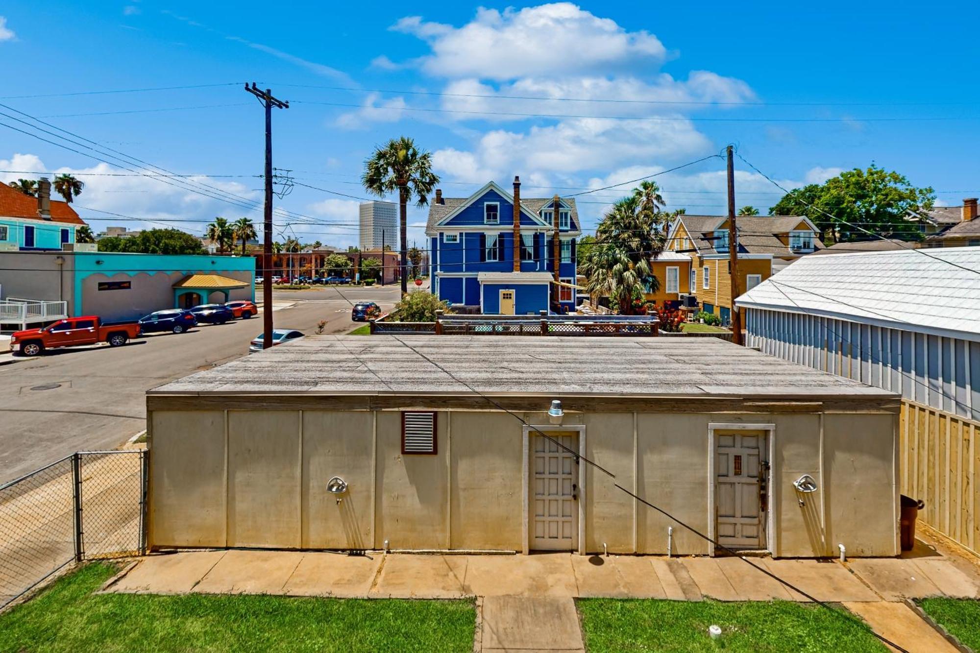 Appartamento Under The Avenue Galveston Esterno foto